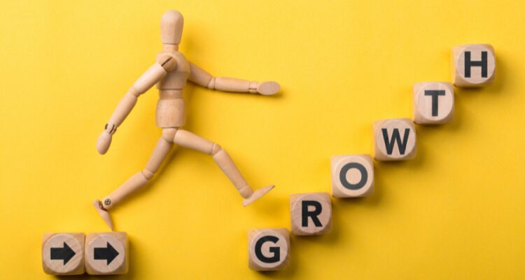 Personal Growth: 9 Tips to Improve Yourself Daily